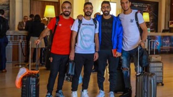 بالصور.. لاعبو الأهلي الدوليون يغادرون معسكر دبي للانضمام للمنتخب